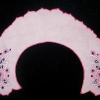 Воротник из розового искусственного шелка