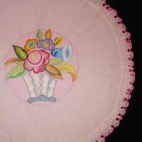 Наволочка розовая на круглую подушку