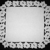 Салфетка квадратная белая