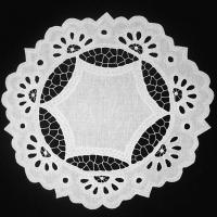 Салфетка круглая белая