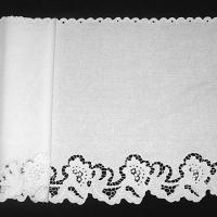 Верхняя часть занавески на окно