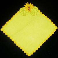Носовой платок (желтый искусственный шелк)