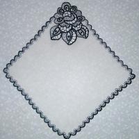 Носовой платок (на белом батисте черными нитками)