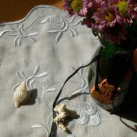 Белая гладь. Машинная вышивка.