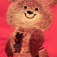 Машинная вышивка. Олимпийский мишка