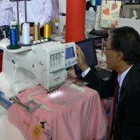 Стенд компании Janome. Швейное и вышивальное оборудование. 