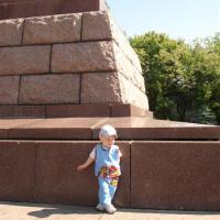 Детский костюм. Машинная вышивка