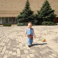 Детский костюм. Машинная вышивка