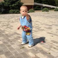 Детский костюм. Машинная вышивка