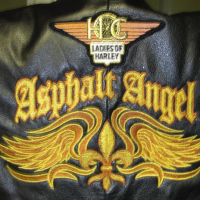 Вышивка на коже