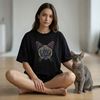 Изображение "Всевидящий кот" дизайн машинной вышивки
