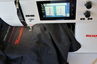 вышиваем на кармане bernina 500e