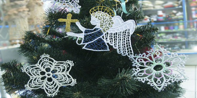 Вышитое кружево: Ангелы и Снежинки на елку