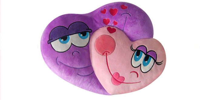 Подушки для влюбленных