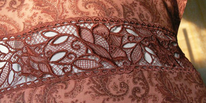 Стыковка кружева. Машинная вышивка